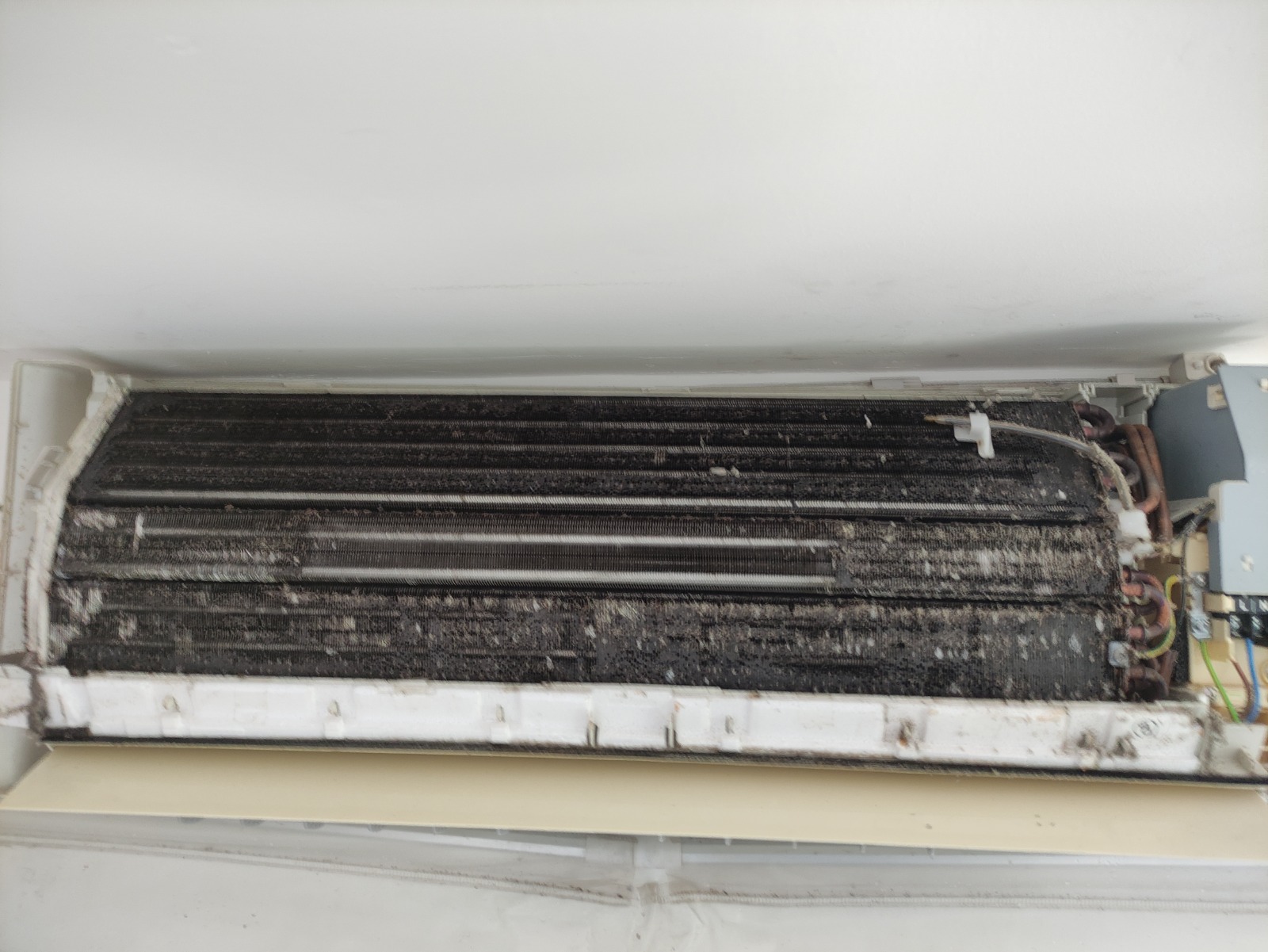 Indoor unit deep cleaning Before